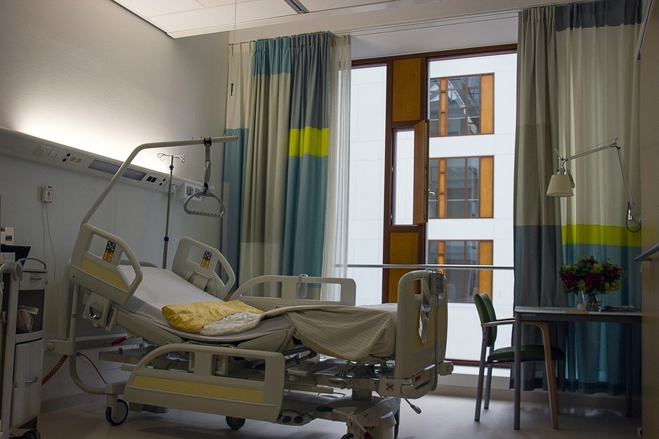 Kiedy warto wypożyczyć łóżko do rehabilitacji? Sprawdzamy!